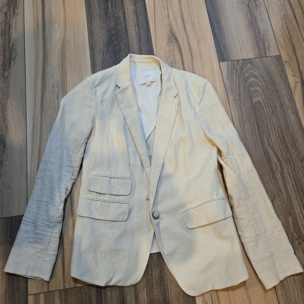 LOFT Linen Blazer